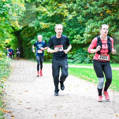 12.10.2025 - Bramfelder Halbmarathon 2025 Dr. Thomas Lammeyer http://msf.ph/oto/9355686 12.10.2025 10:54:30 Laufen 91, 8, 123, 2422 meine-sportfotos.de