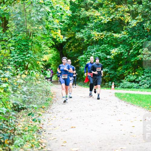 12.10.2025 - Bramfelder Halbmarathon 2025 Dr. Thomas Lammeyer http://msf.ph/oto/9355712 12.10.2025 10:54:38 Laufen 2457, 2662 meine-sportfotos.de