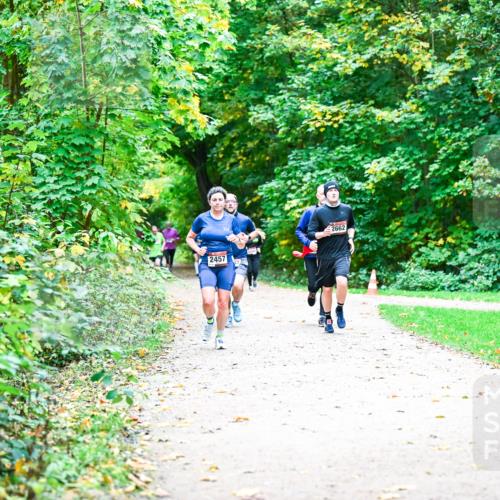 12.10.2025 - Bramfelder Halbmarathon 2025 Dr. Thomas Lammeyer http://msf.ph/oto/9355716 12.10.2025 10:54:38 Laufen 2457, 2662 meine-sportfotos.de