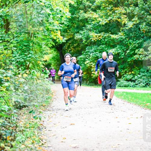 12.10.2025 - Bramfelder Halbmarathon 2025 Dr. Thomas Lammeyer http://msf.ph/oto/9355723 12.10.2025 10:54:39 Laufen 2457, 183, 2662 meine-sportfotos.de