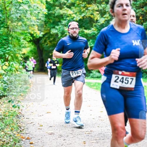 12.10.2025 - Bramfelder Halbmarathon 2025 Dr. Thomas Lammeyer http://msf.ph/oto/9355745 12.10.2025 10:54:43 Laufen 2183, 2457, 361 meine-sportfotos.de