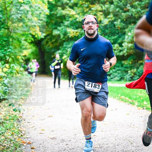 12.10.2025 - Bramfelder Halbmarathon 2025 Dr. Thomas Lammeyer http://msf.ph/oto/9355748 12.10.2025 10:54:43 Laufen 2183, 120 meine-sportfotos.de