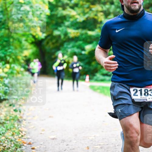 12.10.2025 - Bramfelder Halbmarathon 2025 Dr. Thomas Lammeyer http://msf.ph/oto/9355753 12.10.2025 10:54:44 Laufen 2183, 120 meine-sportfotos.de