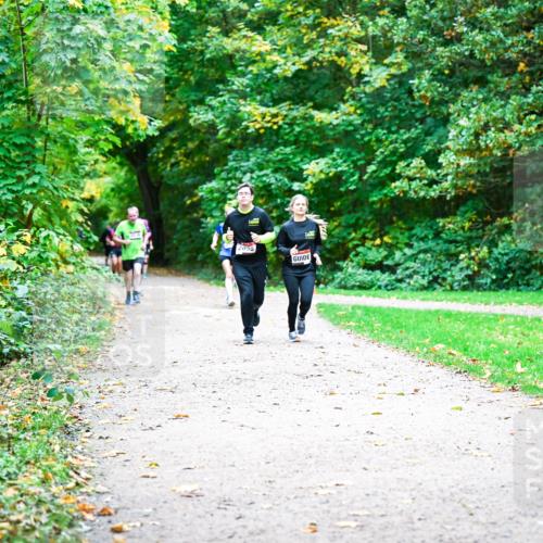 12.10.2025 - Bramfelder Halbmarathon 2025 Dr. Thomas Lammeyer http://msf.ph/oto/9355757 12.10.2025 10:54:45 Laufen 2055 meine-sportfotos.de