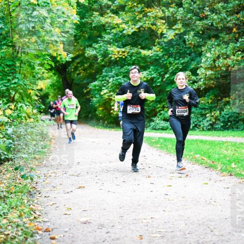 12.10.2025 - Bramfelder Halbmarathon 2025 Dr. Thomas Lammeyer http://msf.ph/oto/9355770 12.10.2025 10:54:47 Laufen 2538, 2038 meine-sportfotos.de