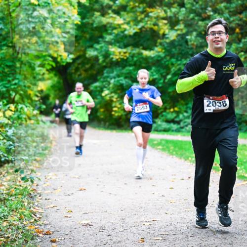 12.10.2025 - Bramfelder Halbmarathon 2025 Dr. Thomas Lammeyer http://msf.ph/oto/9355783 12.10.2025 10:54:49 Laufen 2593, 2038, 156, 136 meine-sportfotos.de