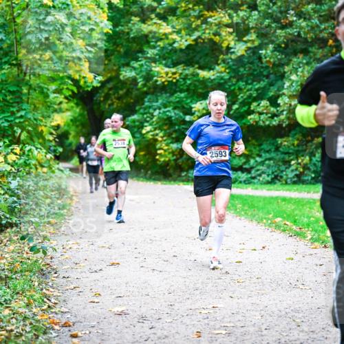 12.10.2025 - Bramfelder Halbmarathon 2025 Dr. Thomas Lammeyer http://msf.ph/oto/9355784 12.10.2025 10:54:50 Laufen 2538, 2593, 2038 meine-sportfotos.de