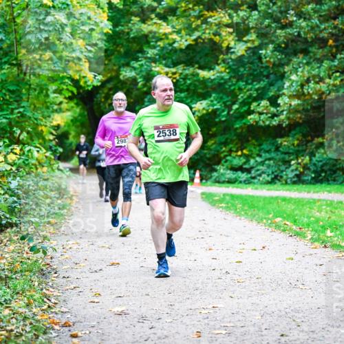 12.10.2025 - Bramfelder Halbmarathon 2025 Dr. Thomas Lammeyer http://msf.ph/oto/9355799 12.10.2025 10:54:52 Laufen 2538, 2982 meine-sportfotos.de