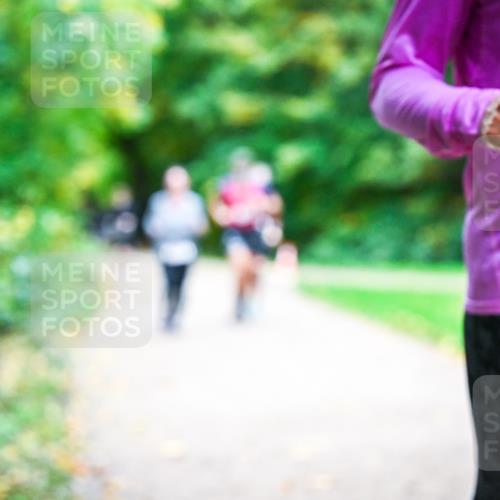 12.10.2025 - Bramfelder Halbmarathon 2025 Dr. Thomas Lammeyer http://msf.ph/oto/9355815 12.10.2025 10:54:56 Laufen 2 meine-sportfotos.de