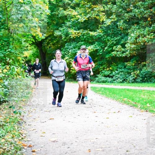 12.10.2025 - Bramfelder Halbmarathon 2025 Dr. Thomas Lammeyer http://msf.ph/oto/9355818 12.10.2025 10:54:56 Laufen 2014, 2839 meine-sportfotos.de