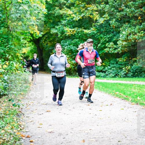 12.10.2025 - Bramfelder Halbmarathon 2025 Dr. Thomas Lammeyer http://msf.ph/oto/9355823 12.10.2025 10:54:57 Laufen 2014, 2839 meine-sportfotos.de