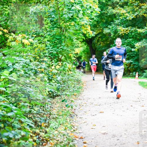 12.10.2025 - Bramfelder Halbmarathon 2025 Dr. Thomas Lammeyer http://msf.ph/oto/9355872 12.10.2025 10:55:07 Laufen 261 meine-sportfotos.de