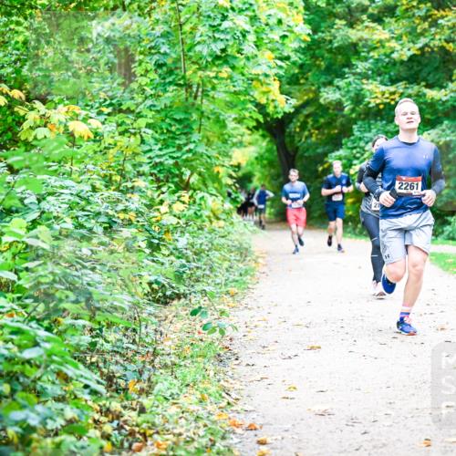 12.10.2025 - Bramfelder Halbmarathon 2025 Dr. Thomas Lammeyer http://msf.ph/oto/9355879 12.10.2025 10:55:08 Laufen 2261 meine-sportfotos.de