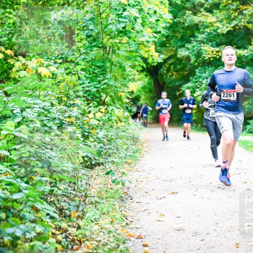 12.10.2025 - Bramfelder Halbmarathon 2025 Dr. Thomas Lammeyer http://msf.ph/oto/9355880 12.10.2025 10:55:08 Laufen 28, 2261 meine-sportfotos.de