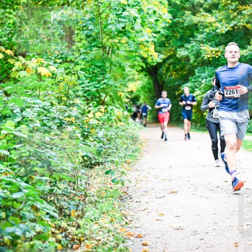 12.10.2025 - Bramfelder Halbmarathon 2025 Dr. Thomas Lammeyer http://msf.ph/oto/9355881 12.10.2025 10:55:08 Laufen 28, 2261 meine-sportfotos.de