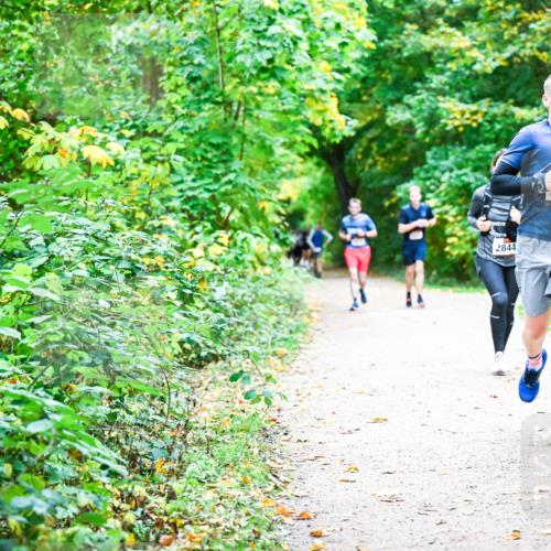 12.10.2025 - Bramfelder Halbmarathon 2025 Dr. Thomas Lammeyer http://msf.ph/oto/9355884 12.10.2025 10:55:09 Laufen 2844, 2261, 8, 135 meine-sportfotos.de