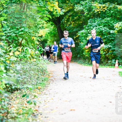 12.10.2025 - Bramfelder Halbmarathon 2025 Dr. Thomas Lammeyer http://msf.ph/oto/9355897 12.10.2025 10:55:11 Laufen 2628, 2691 meine-sportfotos.de