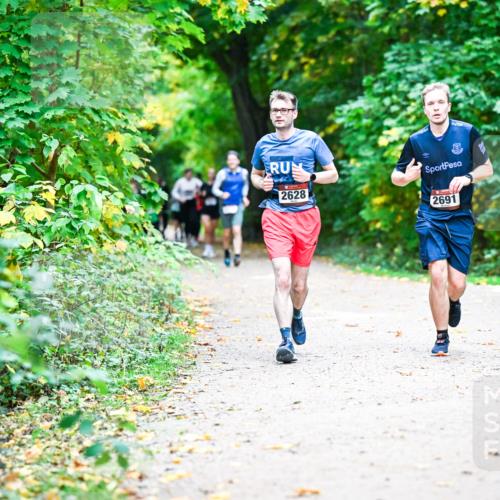 12.10.2025 - Bramfelder Halbmarathon 2025 Dr. Thomas Lammeyer http://msf.ph/oto/9355899 12.10.2025 10:55:12 Laufen 2024, 2628, 2691 meine-sportfotos.de