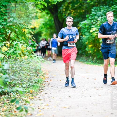 12.10.2025 - Bramfelder Halbmarathon 2025 Dr. Thomas Lammeyer http://msf.ph/oto/9355901 12.10.2025 10:55:12 Laufen 2024, 2628, 2691 meine-sportfotos.de