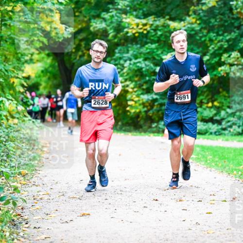 12.10.2025 - Bramfelder Halbmarathon 2025 Dr. Thomas Lammeyer http://msf.ph/oto/9355914 12.10.2025 10:55:14 Laufen 2024, 2628, 2691 meine-sportfotos.de