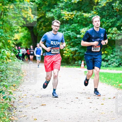 12.10.2025 - Bramfelder Halbmarathon 2025 Dr. Thomas Lammeyer http://msf.ph/oto/9355916 12.10.2025 10:55:14 Laufen 2024, 2628, 2691 meine-sportfotos.de