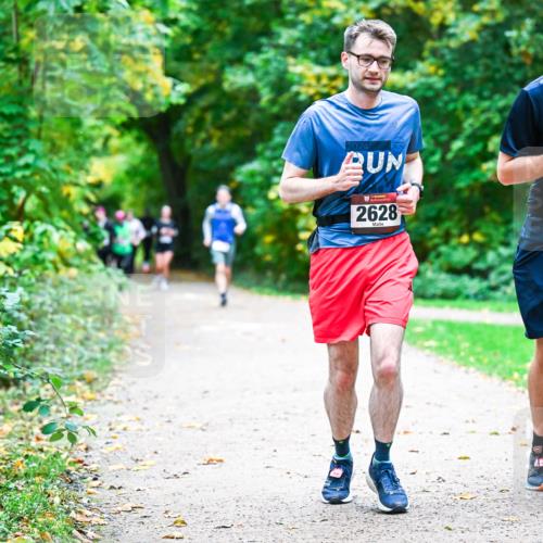 12.10.2025 - Bramfelder Halbmarathon 2025 Dr. Thomas Lammeyer http://msf.ph/oto/9355926 12.10.2025 10:55:16 Laufen 2024, 2628, 2691 meine-sportfotos.de