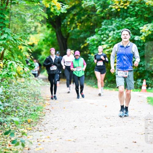 12.10.2025 - Bramfelder Halbmarathon 2025 Dr. Thomas Lammeyer http://msf.ph/oto/9355944 12.10.2025 10:55:21 Laufen 2995, 2933, 2478 meine-sportfotos.de