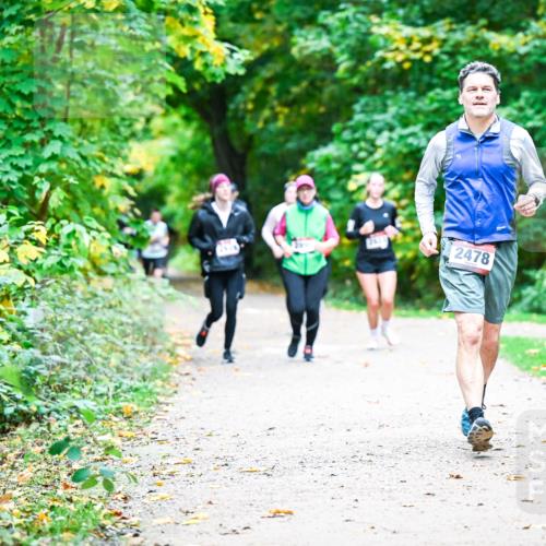 12.10.2025 - Bramfelder Halbmarathon 2025 Dr. Thomas Lammeyer http://msf.ph/oto/9355956 12.10.2025 10:55:22 Laufen 2478 meine-sportfotos.de