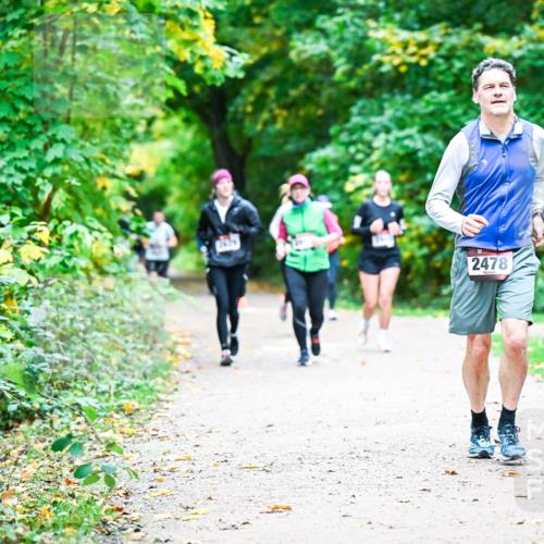 12.10.2025 - Bramfelder Halbmarathon 2025 Dr. Thomas Lammeyer http://msf.ph/oto/9355958 12.10.2025 10:55:23 Laufen 2478 meine-sportfotos.de