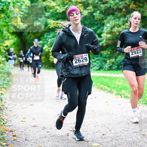 12.10.2025 - Bramfelder Halbmarathon 2025 Dr. Thomas Lammeyer http://msf.ph/oto/9355993 12.10.2025 10:55:29 Laufen 49, 2629, 2923, 33 meine-sportfotos.de