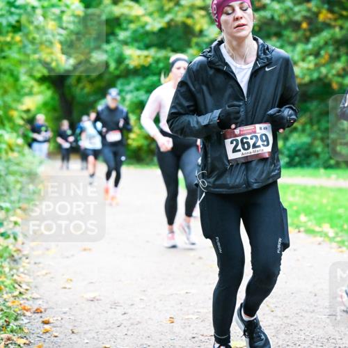 12.10.2025 - Bramfelder Halbmarathon 2025 Dr. Thomas Lammeyer http://msf.ph/oto/9355996 12.10.2025 10:55:29 Laufen 49, 2629, 2923 meine-sportfotos.de