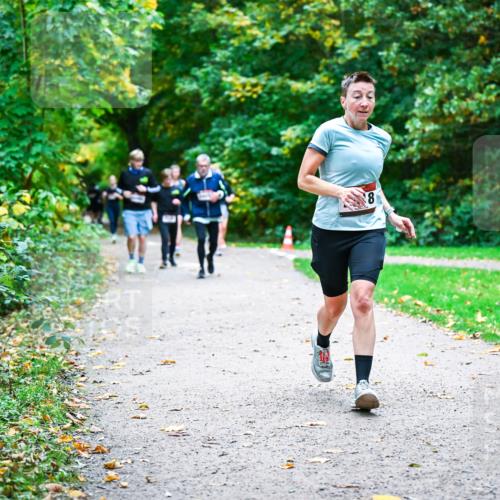 12.10.2025 - Bramfelder Halbmarathon 2025 Dr. Thomas Lammeyer http://msf.ph/oto/9356022 12.10.2025 10:55:35 Laufen  meine-sportfotos.de