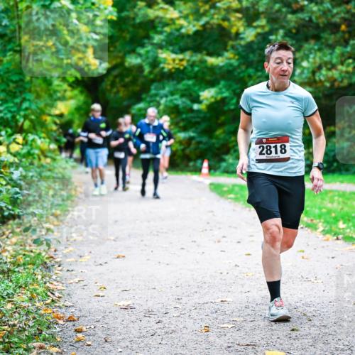 12.10.2025 - Bramfelder Halbmarathon 2025 Dr. Thomas Lammeyer http://msf.ph/oto/9356025 12.10.2025 10:55:36 Laufen 2818 meine-sportfotos.de
