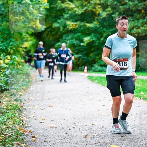 12.10.2025 - Bramfelder Halbmarathon 2025 Dr. Thomas Lammeyer http://msf.ph/oto/9356026 12.10.2025 10:55:36 Laufen 818 meine-sportfotos.de