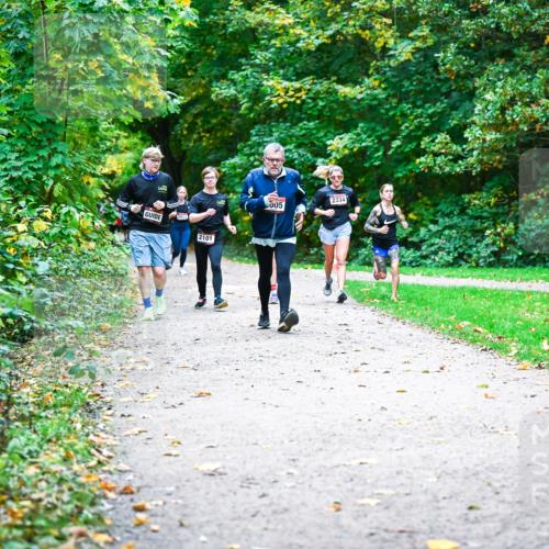 12.10.2025 - Bramfelder Halbmarathon 2025 Dr. Thomas Lammeyer http://msf.ph/oto/9356030 12.10.2025 10:55:38 Laufen 2011, 2101, 2334, 005 meine-sportfotos.de