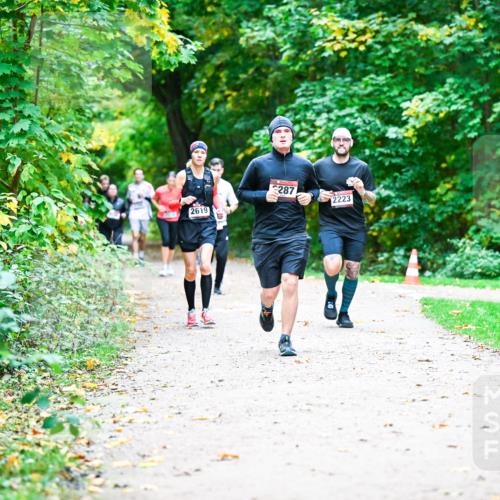 12.10.2025 - Bramfelder Halbmarathon 2025 Dr. Thomas Lammeyer http://msf.ph/oto/9356090 12.10.2025 10:55:49 Laufen 2619, 287, 2223 meine-sportfotos.de