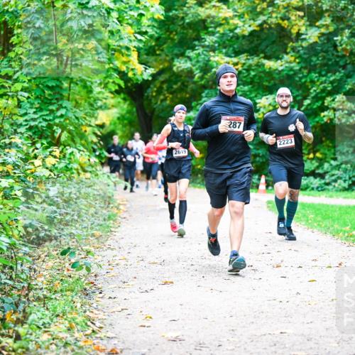 12.10.2025 - Bramfelder Halbmarathon 2025 Dr. Thomas Lammeyer http://msf.ph/oto/9356104 12.10.2025 10:55:51 Laufen 2619, 287, 2223 meine-sportfotos.de