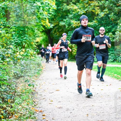 12.10.2025 - Bramfelder Halbmarathon 2025 Dr. Thomas Lammeyer http://msf.ph/oto/9356109 12.10.2025 10:55:52 Laufen 2619, 287, 2223 meine-sportfotos.de