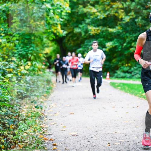 12.10.2025 - Bramfelder Halbmarathon 2025 Dr. Thomas Lammeyer http://msf.ph/oto/9356125 12.10.2025 10:55:55 Laufen 2619 meine-sportfotos.de
