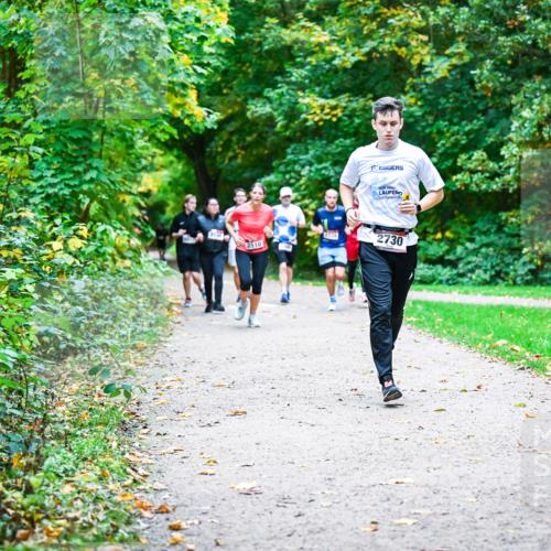 12.10.2025 - Bramfelder Halbmarathon 2025 Dr. Thomas Lammeyer http://msf.ph/oto/9356129 12.10.2025 10:55:56 Laufen 2510, 1770, 2730 meine-sportfotos.de