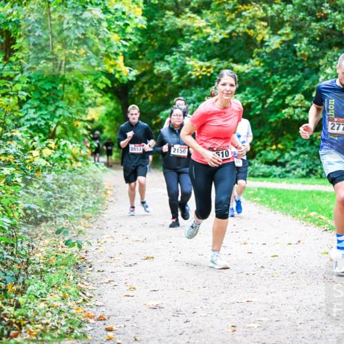 12.10.2025 - Bramfelder Halbmarathon 2025 Dr. Thomas Lammeyer http://msf.ph/oto/9356155 12.10.2025 10:56:00 Laufen 28531, 2150, 4140, 10, 88, 2770, 21, 09, 2025 meine-sportfotos.de
