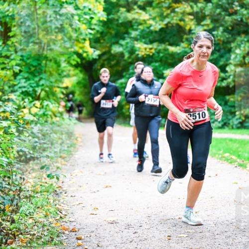 12.10.2025 - Bramfelder Halbmarathon 2025 Dr. Thomas Lammeyer http://msf.ph/oto/9356161 12.10.2025 10:56:01 Laufen 2013, 2150, 2510 meine-sportfotos.de