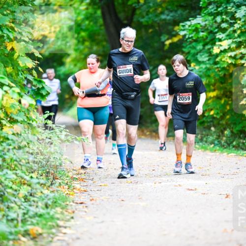 12.10.2025 - Bramfelder Halbmarathon 2025 Dr. Thomas Lammeyer http://msf.ph/oto/9356179 12.10.2025 10:56:14 Laufen 2351, 2059 meine-sportfotos.de