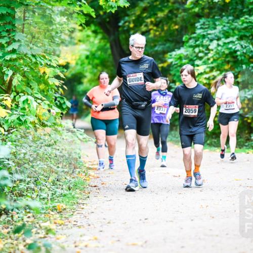 12.10.2025 - Bramfelder Halbmarathon 2025 Dr. Thomas Lammeyer http://msf.ph/oto/9356199 12.10.2025 10:56:17 Laufen 2333, 2059, 2351 meine-sportfotos.de