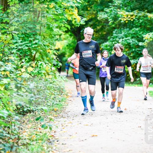 12.10.2025 - Bramfelder Halbmarathon 2025 Dr. Thomas Lammeyer http://msf.ph/oto/9356217 12.10.2025 10:56:20 Laufen 233, 2059, 2351 meine-sportfotos.de