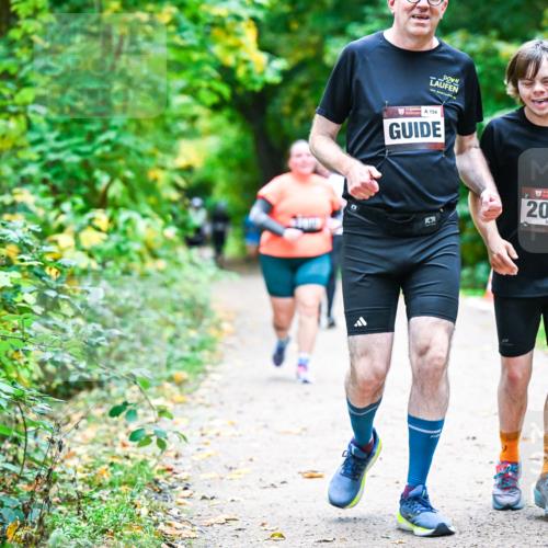 12.10.2025 - Bramfelder Halbmarathon 2025 Dr. Thomas Lammeyer http://msf.ph/oto/9356239 12.10.2025 10:56:23 Laufen 154, 2059 meine-sportfotos.de