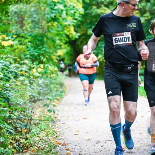 12.10.2025 - Bramfelder Halbmarathon 2025 Dr. Thomas Lammeyer http://msf.ph/oto/9356245 12.10.2025 10:56:24 Laufen 2, 34, 154, 2050 meine-sportfotos.de