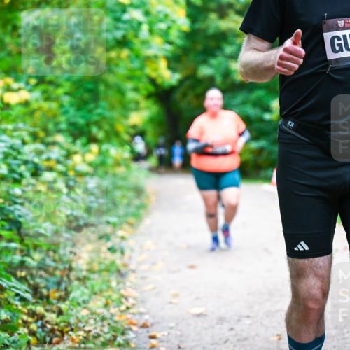 12.10.2025 - Bramfelder Halbmarathon 2025 Dr. Thomas Lammeyer http://msf.ph/oto/9356252 12.10.2025 10:56:25 Laufen 34, 154 meine-sportfotos.de