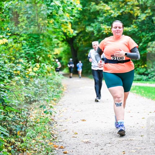 12.10.2025 - Bramfelder Halbmarathon 2025 Dr. Thomas Lammeyer http://msf.ph/oto/9356260 12.10.2025 10:56:27 Laufen 2100 meine-sportfotos.de