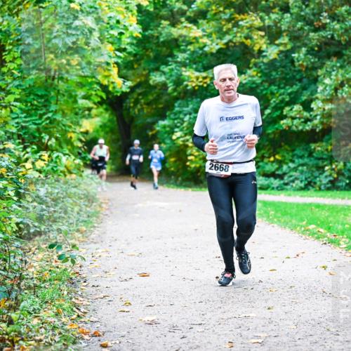 12.10.2025 - Bramfelder Halbmarathon 2025 Dr. Thomas Lammeyer http://msf.ph/oto/9356268 12.10.2025 10:56:29 Laufen 2668 meine-sportfotos.de